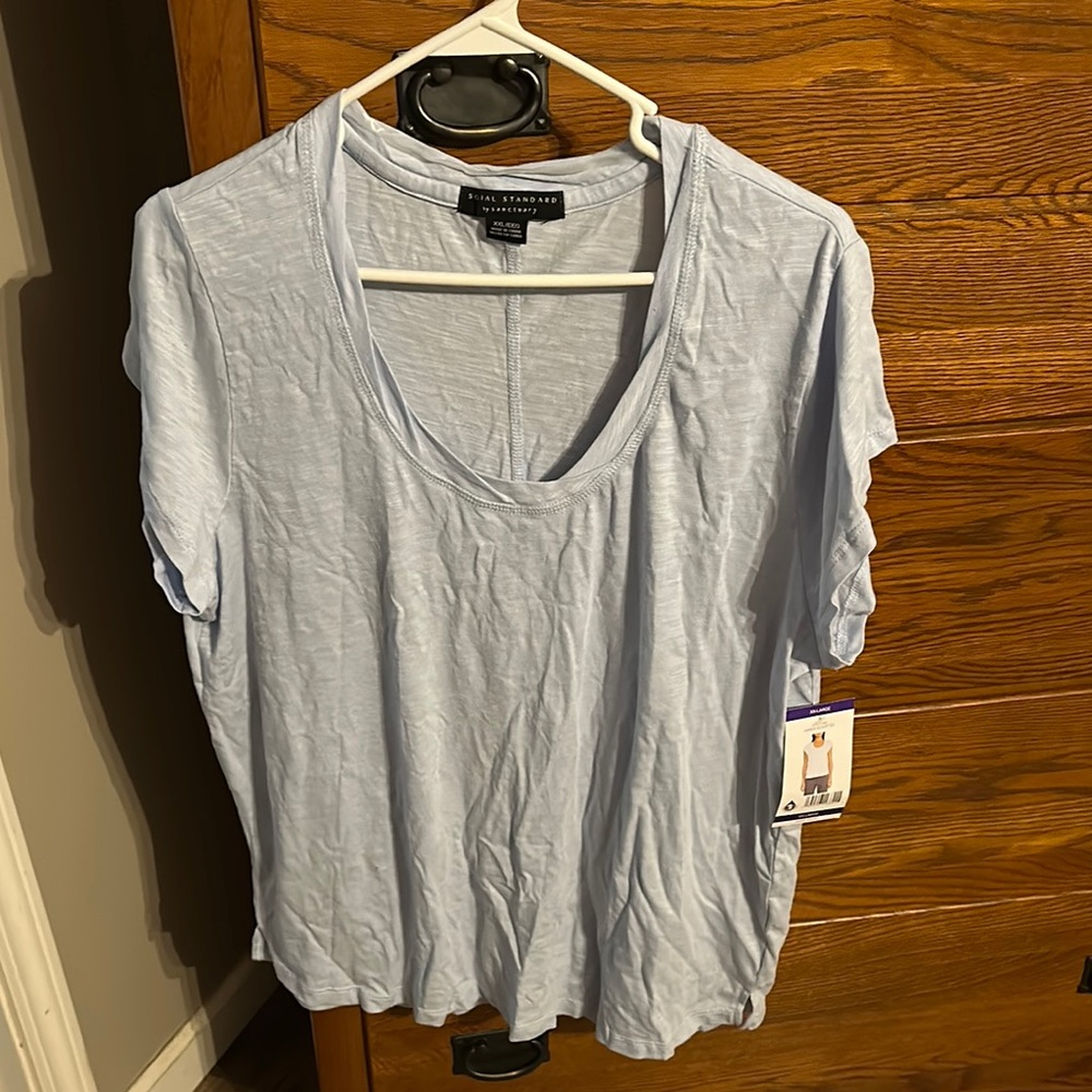 Women's Light Blue Top